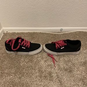 Size 8 woman’s Vans black and pink shoes.